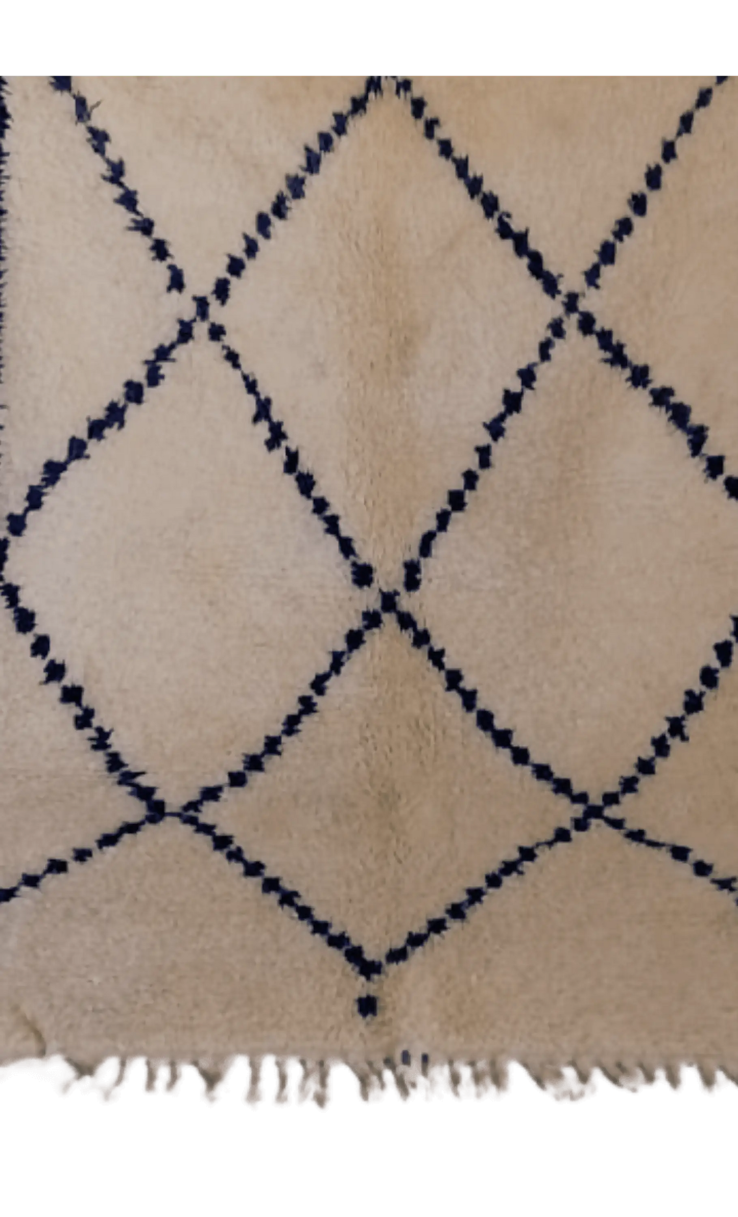 Classic Beni Ouarain Rug with Minimalist Diamond Pattern - 202x140cm - 202x140cm - Rugs